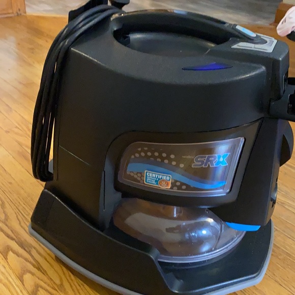 I’m selling a Rainbow vacuum cleaner, brand new only used twice!!! - Picture 5 of 6